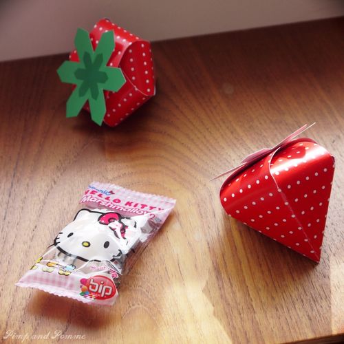 Strawberry-treat-box-3
